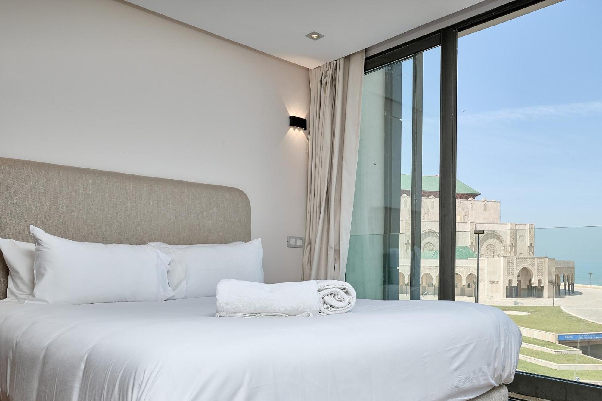 Sea View-mosquée Hassan Ii- By Casakhemsa Appartement *